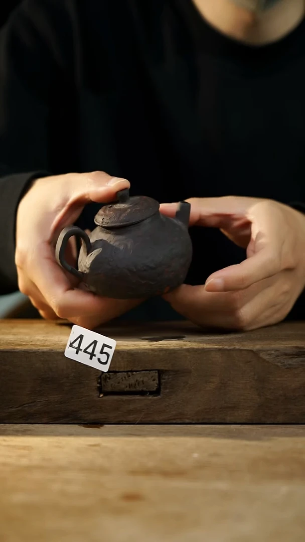 瓷片设计师手作！！！落单设计师系列！！！！诧寂风手工壶