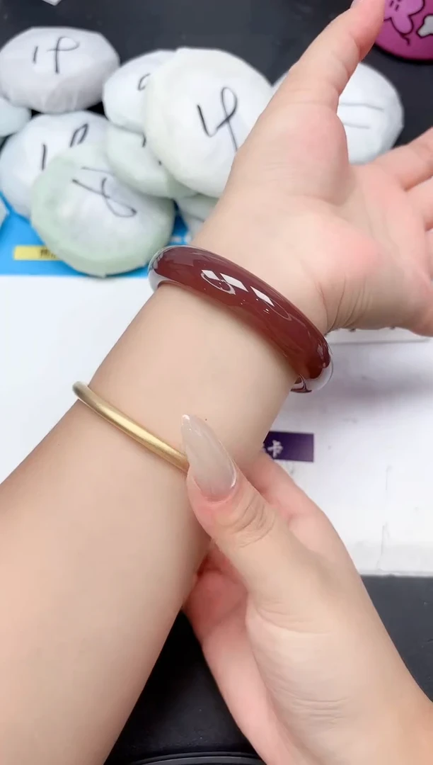 未镶嵌手镯石英质玉168-62.2