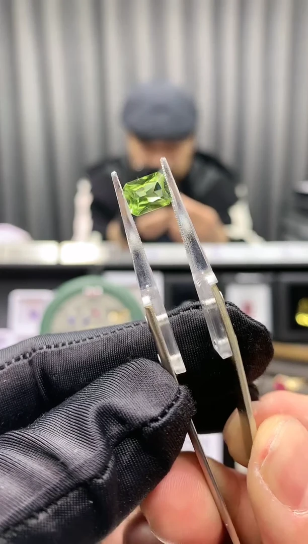 【闪购商品】橄榄石裸石未镶嵌多样性发货一粒