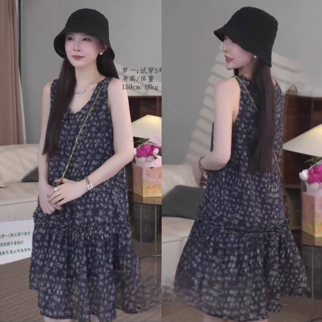 2025新款百搭连衣裙女背心裙小个子高级感中长款度假风无袖碎花裙
