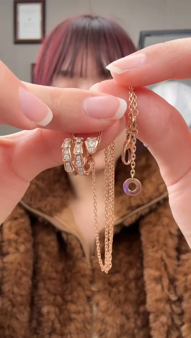 【闪购商品】钻石项链18K金镶嵌满钻灵蛇项链【8克多】