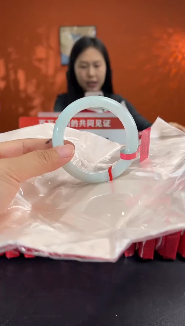 未镶嵌手镯翡翠2  525354