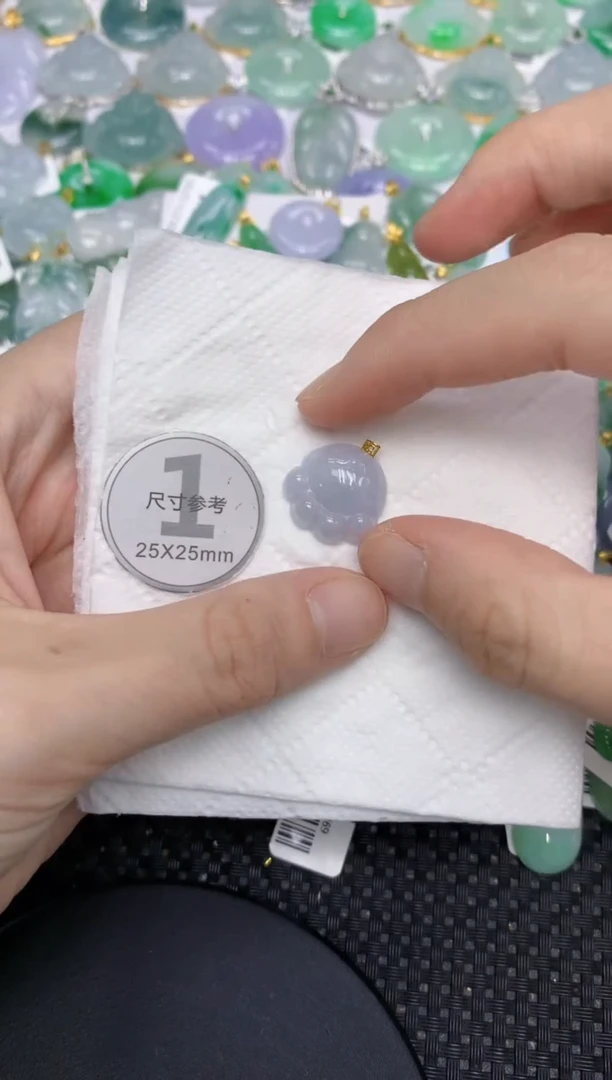 颈饰18K金镶嵌翡翠11111111111