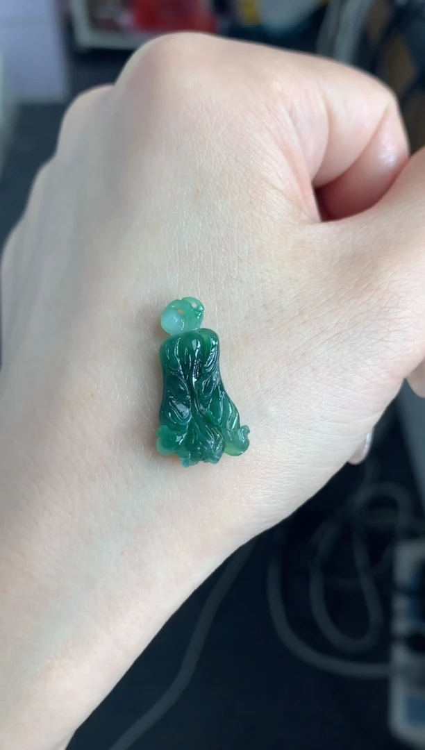 定制翡翠未镶嵌白菜