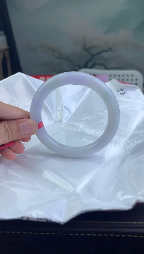 翡翠手镯未镶嵌翡翠手镯