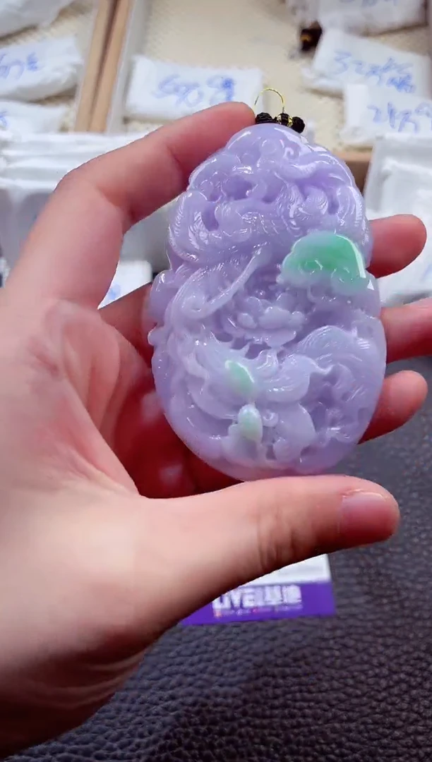 翡翠未镶嵌颈饰00002441