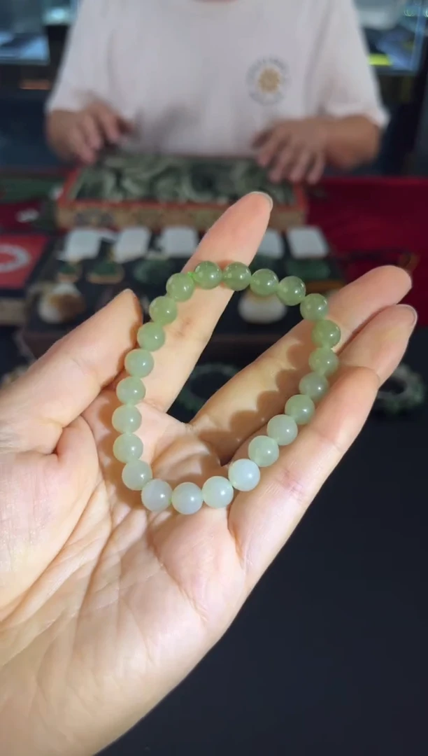 和田玉未镶嵌颈饰手串