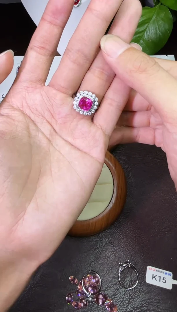 合金合成钻石玫粉戒指