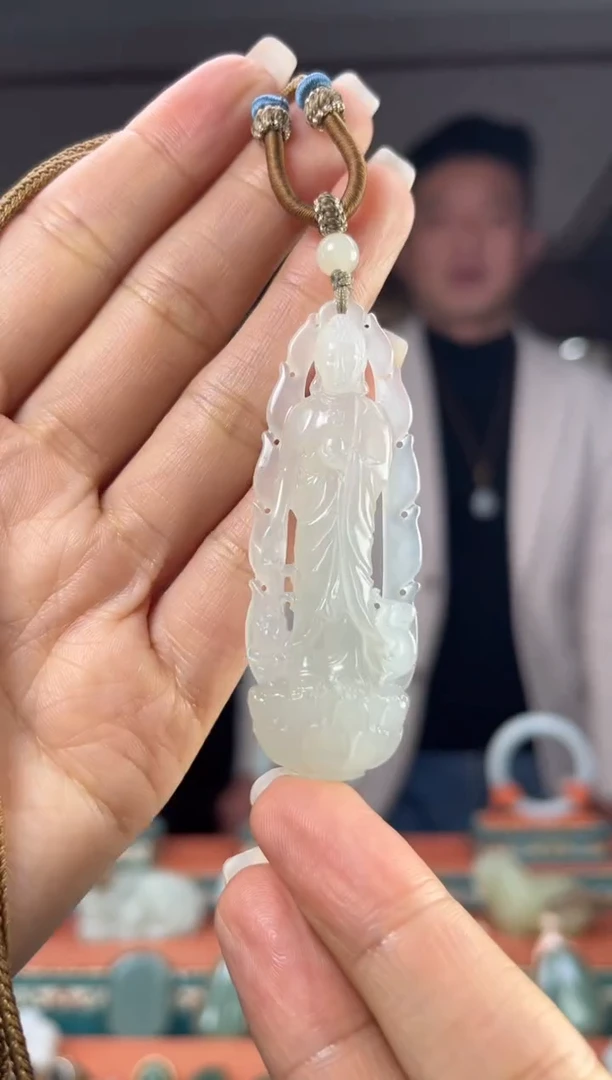 颈饰未镶嵌和田玉佩佩