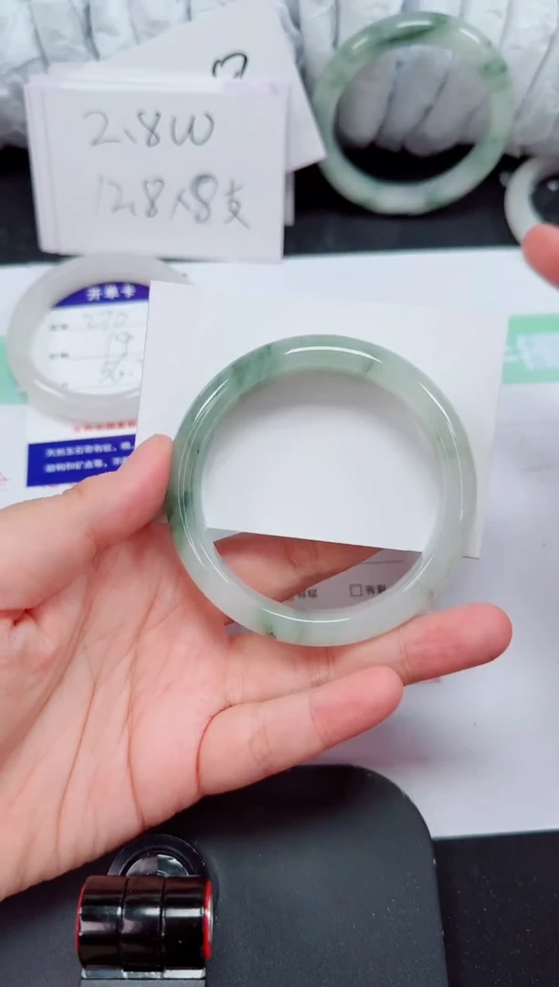 石英质玉手镯未镶嵌271-58/59