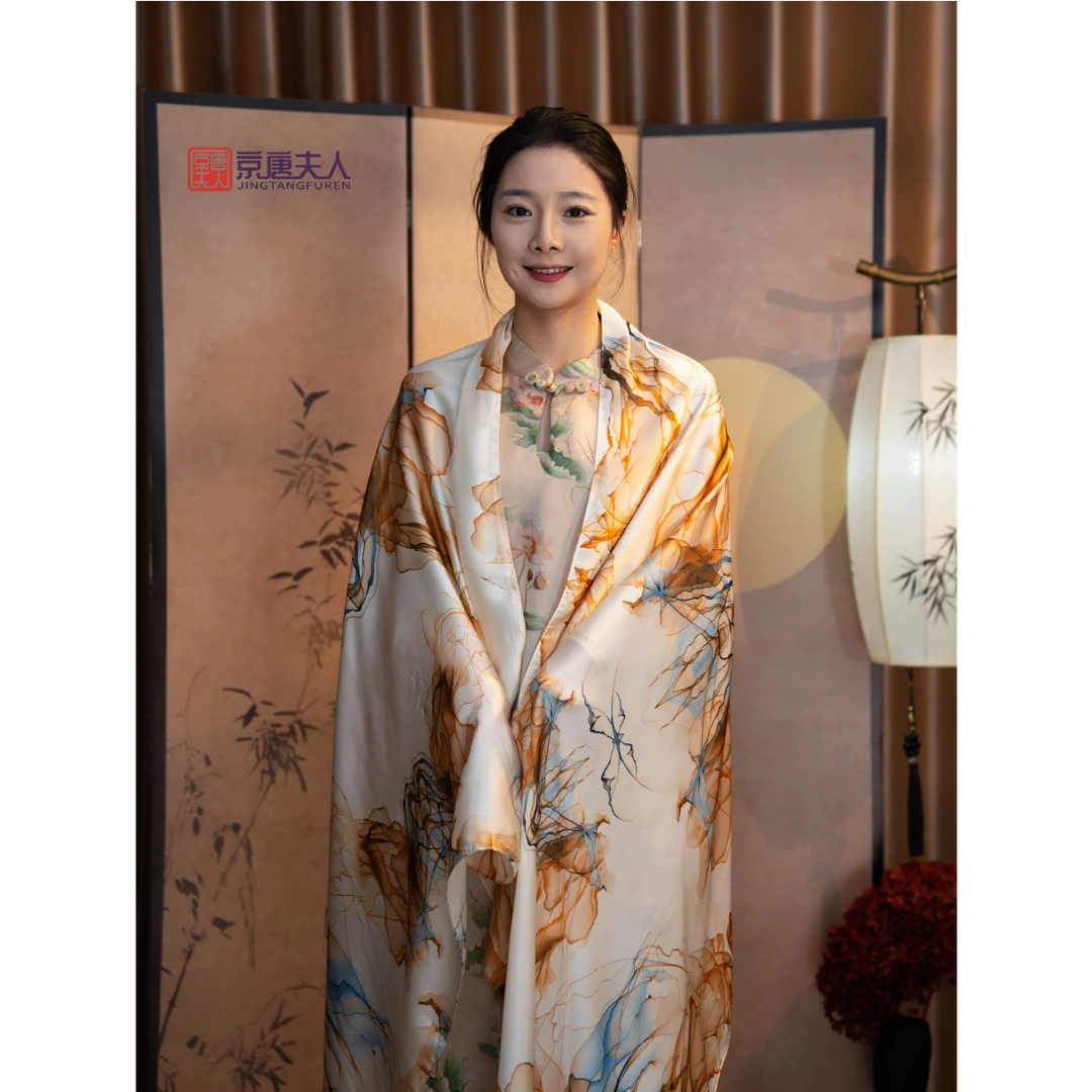 【京唐夫人·福利】确认收货满2件，赠完即止 绸缎披肩专柜高定款