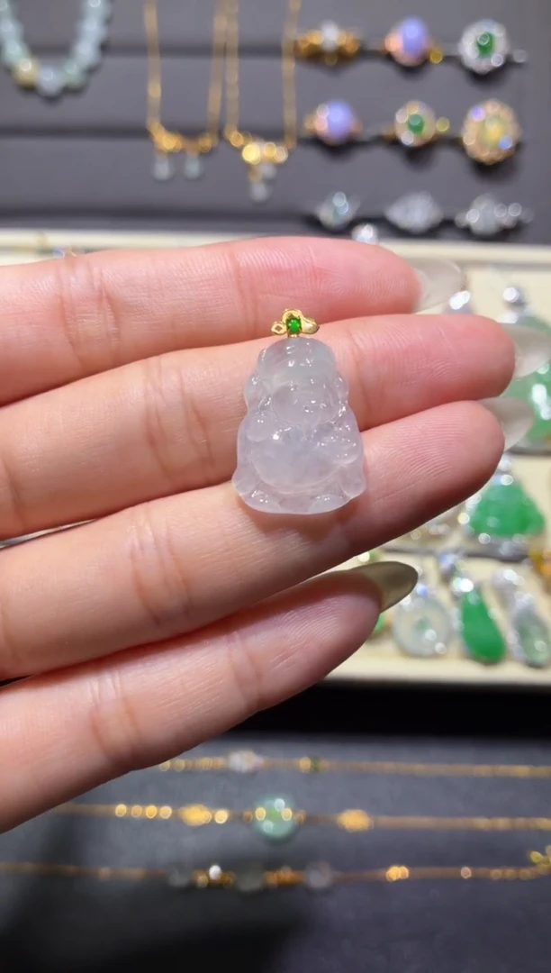 翡翠18K金镶嵌颈饰天然翡翠A货