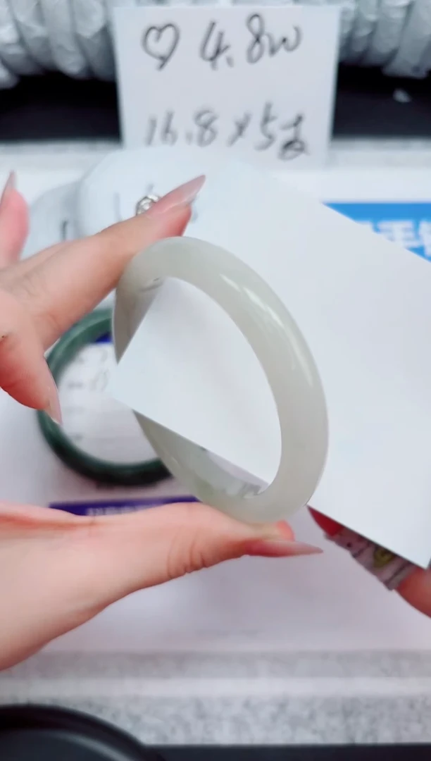 石英质玉手镯未镶嵌222-58.3