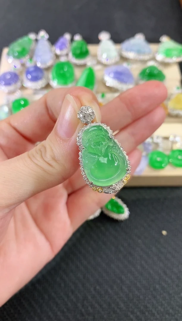 吊坠(不含链)18K金镶嵌翡翠9|16800