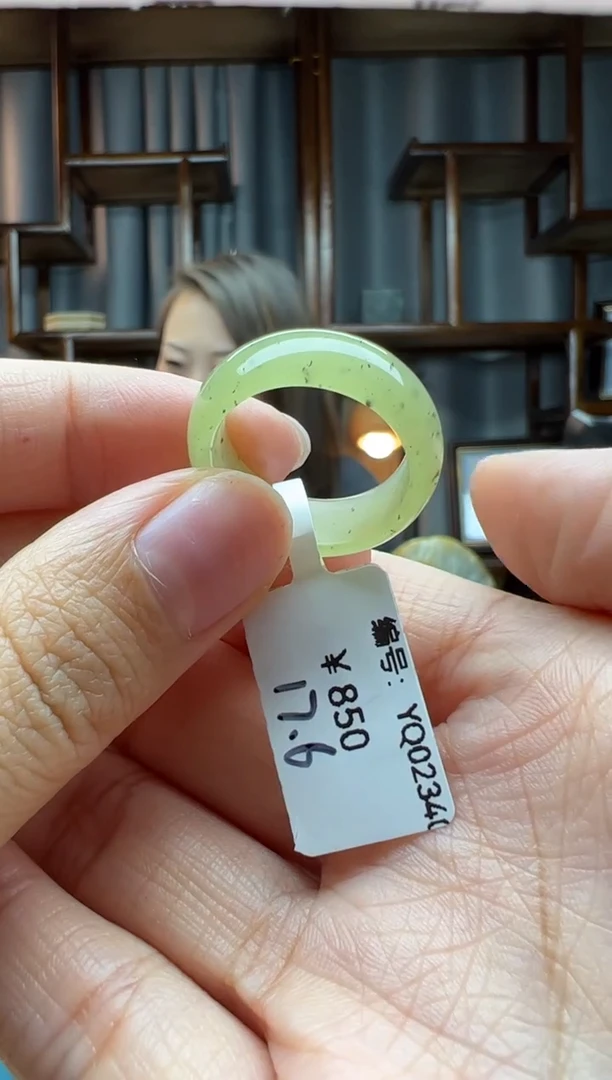 【闪购商品】和田玉颈饰未镶嵌戒圈  内径17.6