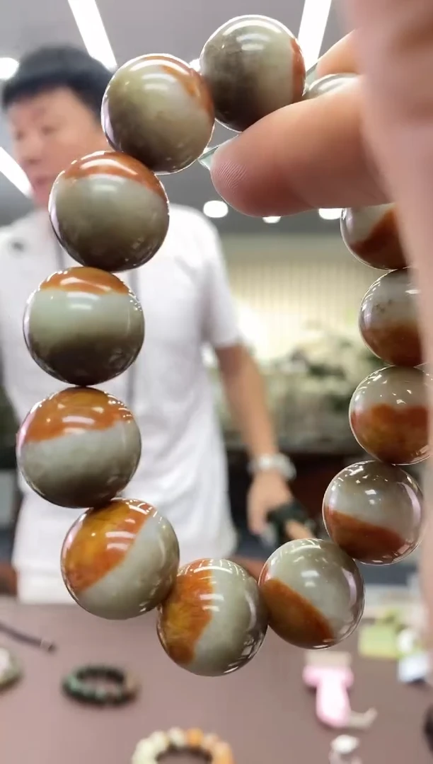 未镶嵌手链透闪石质玉手串