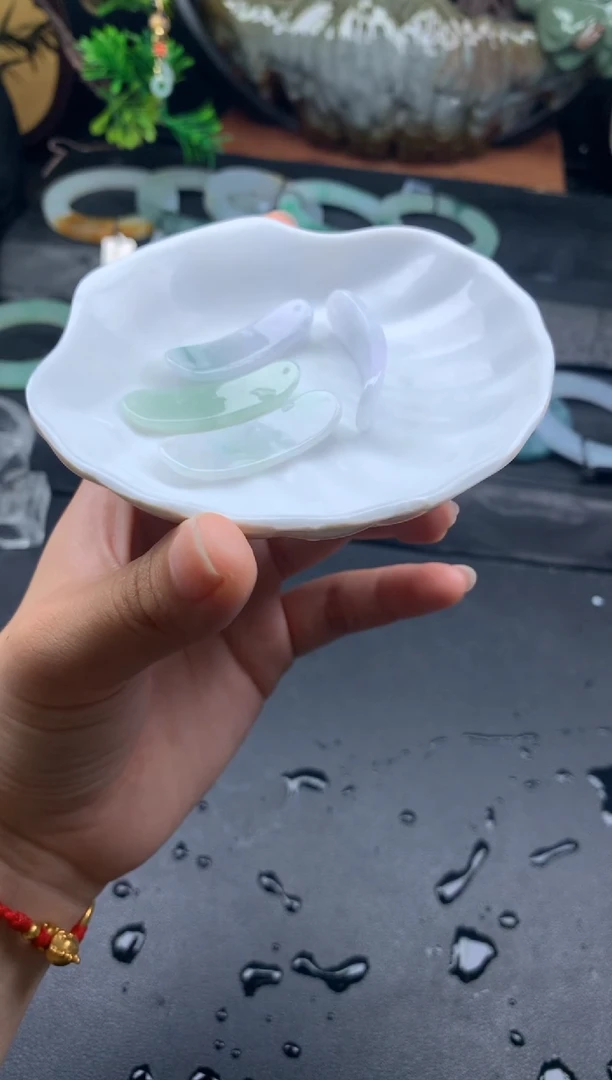 翡翠未镶嵌吊坠(不含链)翡翠多样性发货发1件