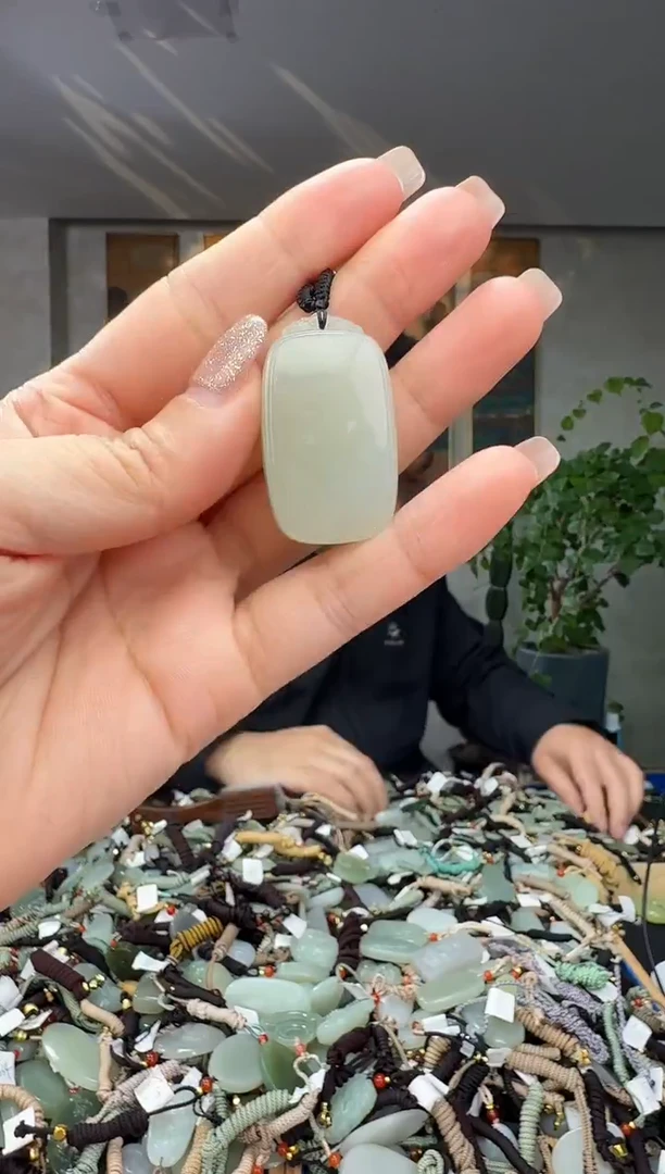 颈饰未镶嵌和田玉拍一发一多样性发货