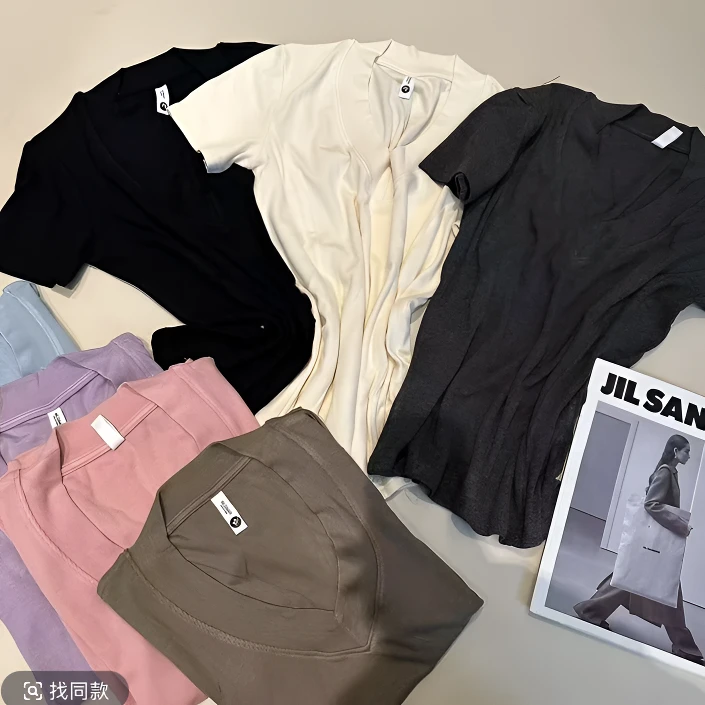 《姚家优麦汇》Y5307早春款V领设计感时尚百搭短袖显瘦上衣款女