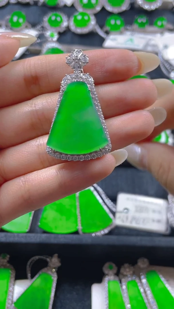 颈饰银S925镶嵌翡翠11