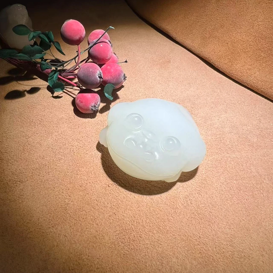 明玉坊品牌工作室原创和田玉作品--金蟾