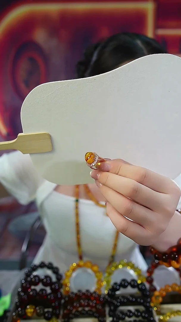 银S925镶嵌琥珀戒指花珀戒指