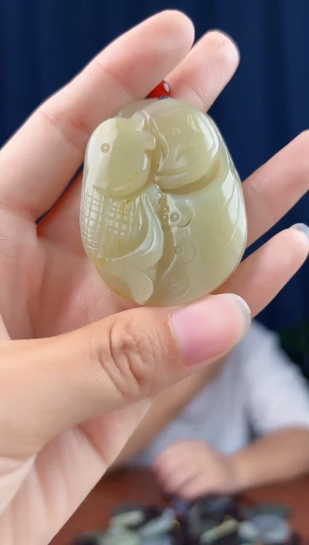 未镶嵌和田玉挂件拍一发一，多样性发货