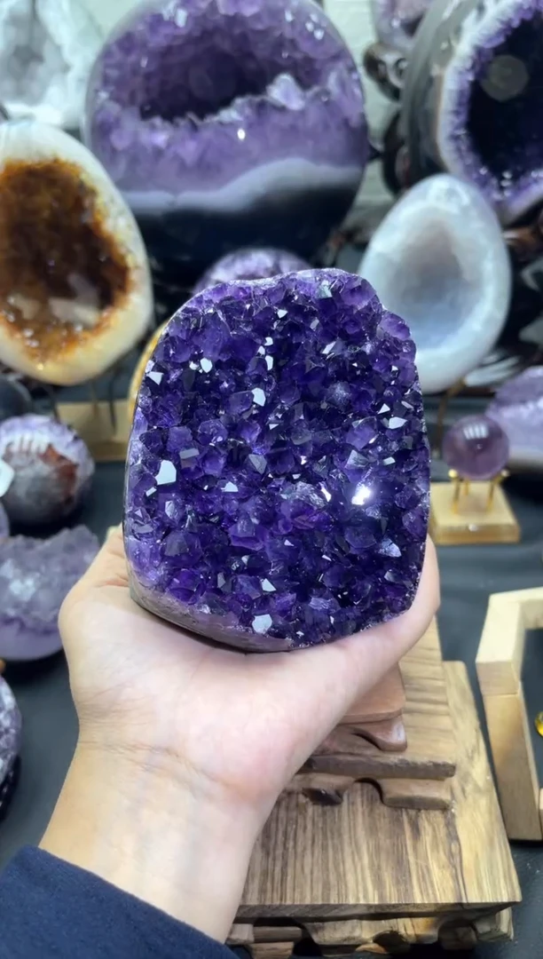 未镶嵌大型摆件（非配饰）紫晶350号摆件