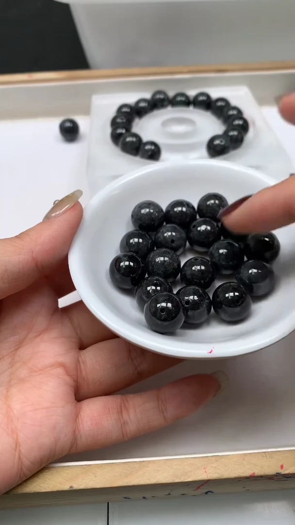 未镶嵌翡翠手饰E204 翡翠 乌鸡13mm5个15元