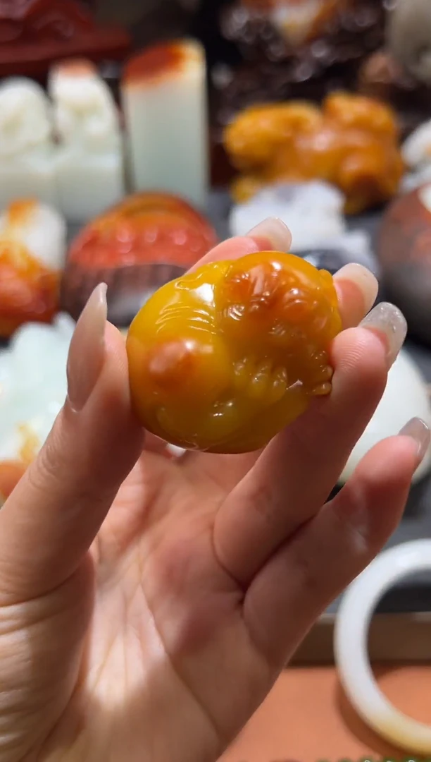 未镶嵌和田玉把件淡*和田玉