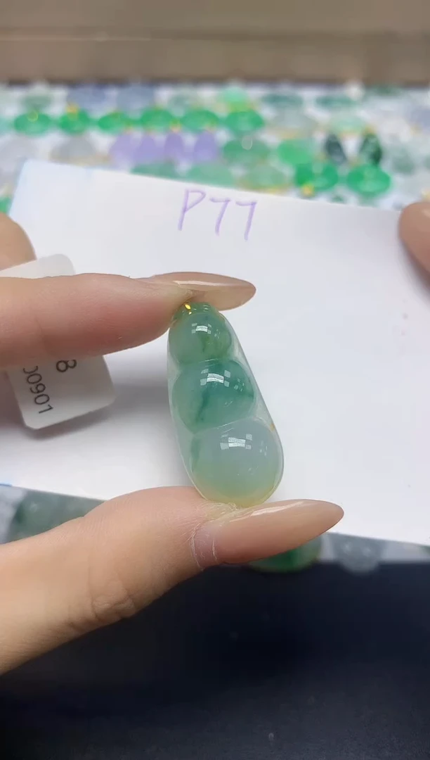 颈饰18K金镶嵌翡翠天然缅甸翡翠A货翡翠百元以上9元证书费自理