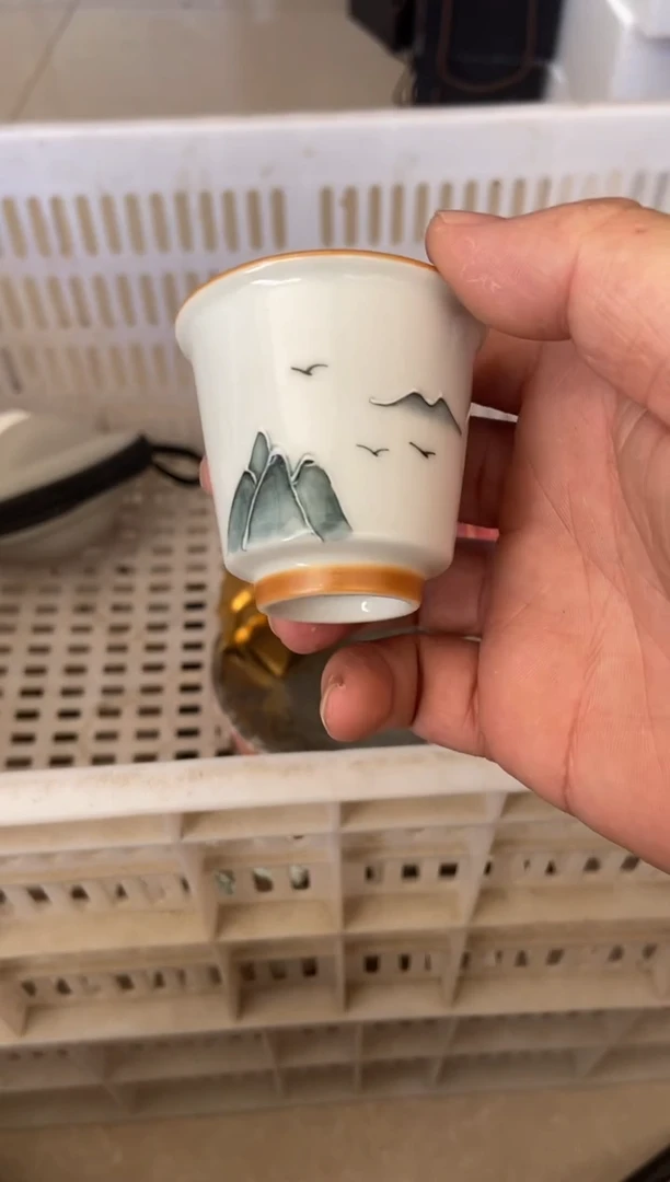 无运费险有瑕疵的摄影的产品有使用过的痕迹有点脏介意勿拍