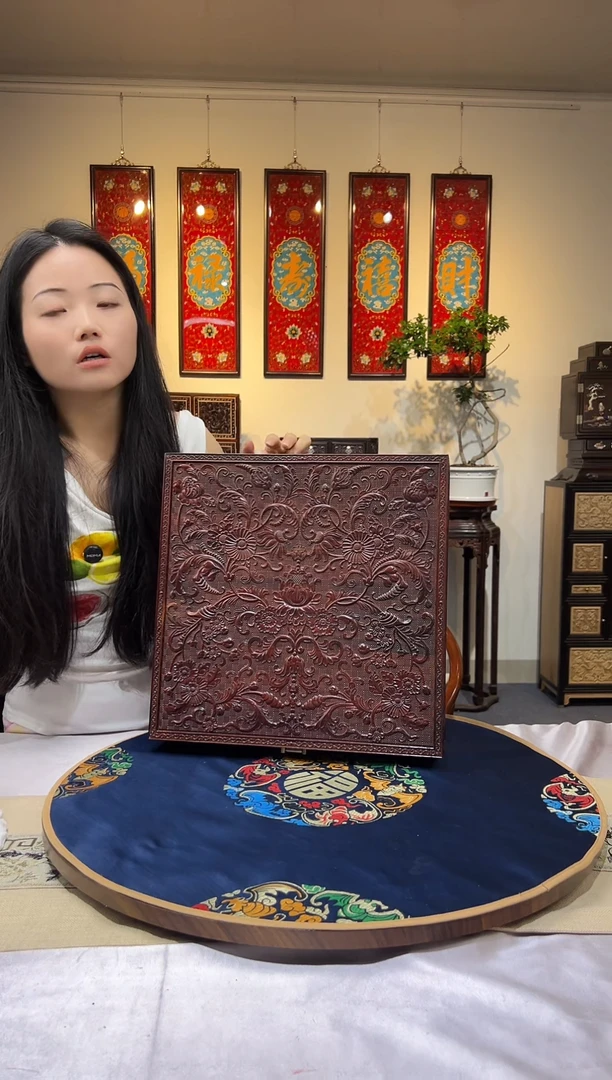 红酸枝木类成套家具珍宝盒