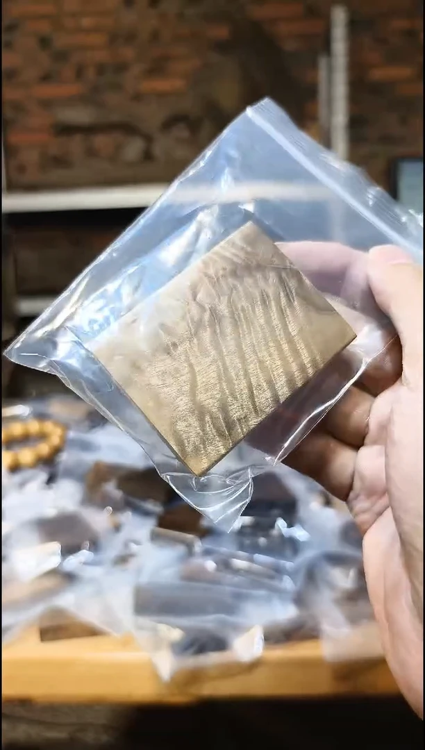 金丝楠无事牌手把件