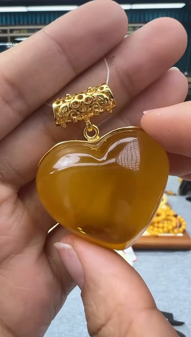 未镶嵌颈饰琥珀71秒拍号