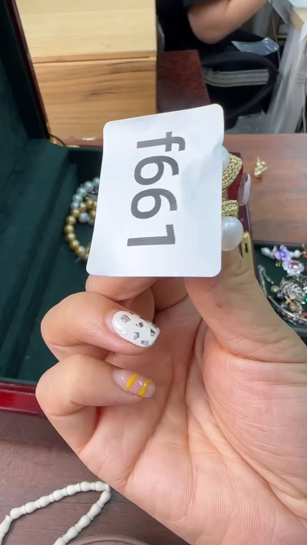 南*口红尘终是客转身看日落