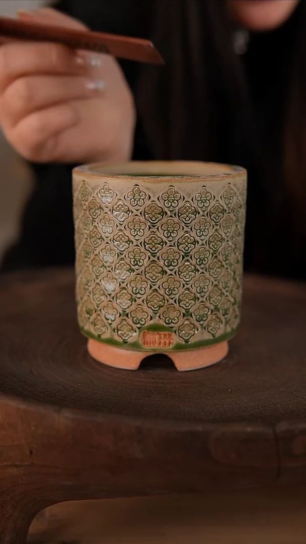 【闪购商品】红陶1-18-132默认有瑕口7.5