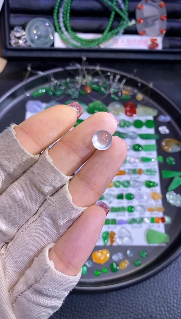 未镶嵌挂件翡翠蛋