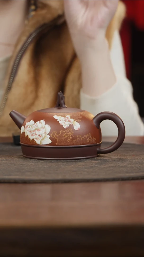 【闪购商品】紫砂茶叶罐朱泥镂空钮泥绘荷花紫砂壶