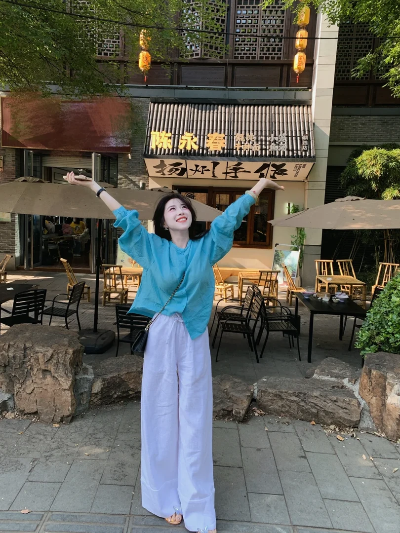 2025夏季新款韩版温柔穿搭蓝色防晒衬衫搭配白色阔腿裤两件套装女