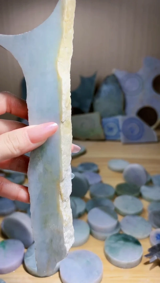 翡翠未镶嵌颈饰翡翠A货 温谭161