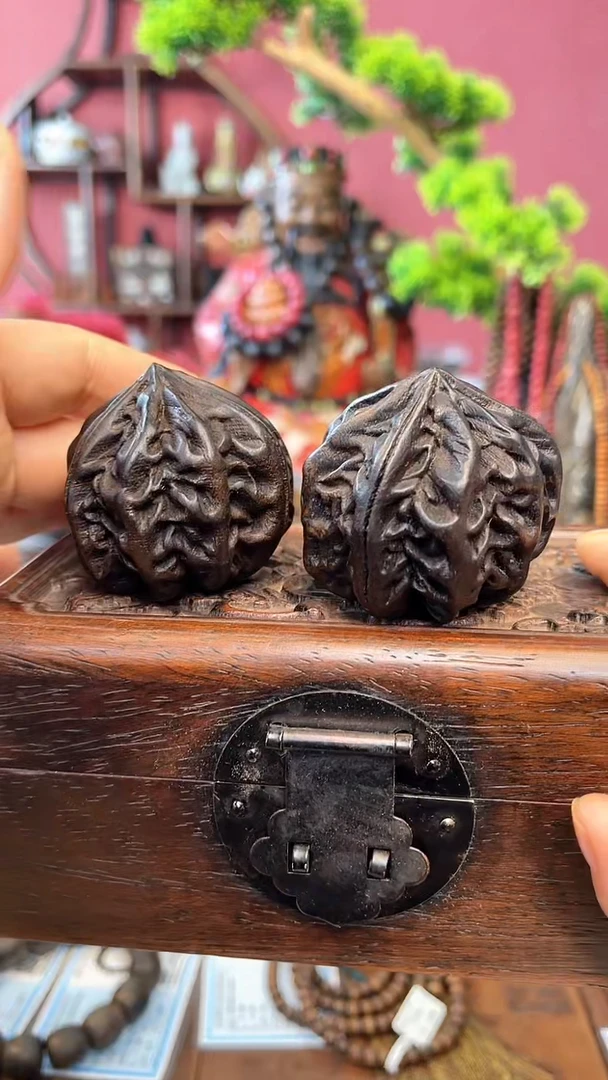 【闪购商品】木中之王38-核桃手球1对妍批发