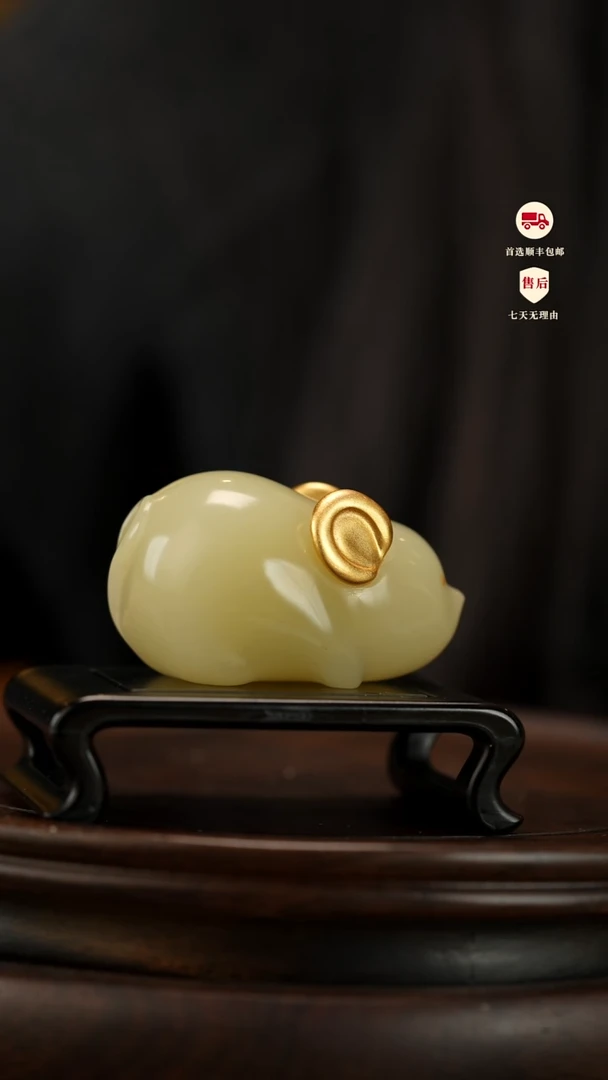 云南石竹叶青雕刻：鼠你有米摆件