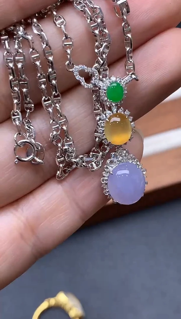 颈饰18K金镶嵌翡翠688-中国好珍宝