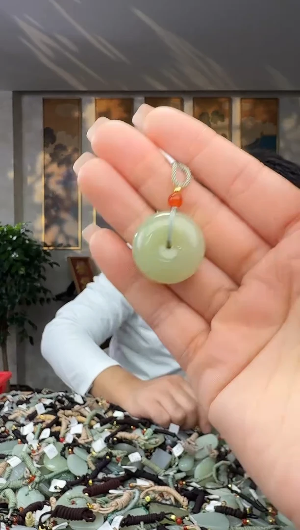 颈饰未镶嵌和田玉拍一发一多样性发货