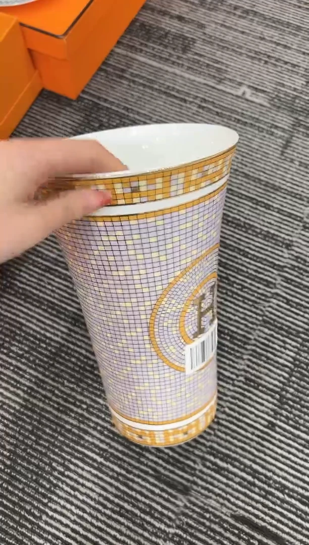 【闪购商品】杯H861--------------