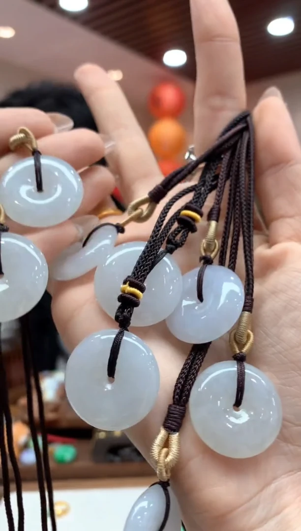 【闪购商品】翡翠吊坠(不含链)未镶嵌平安扣多样性发货1件