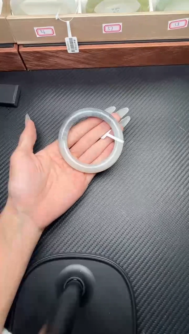 未镶嵌手镯和田玉黑山微色差57+手镯mM