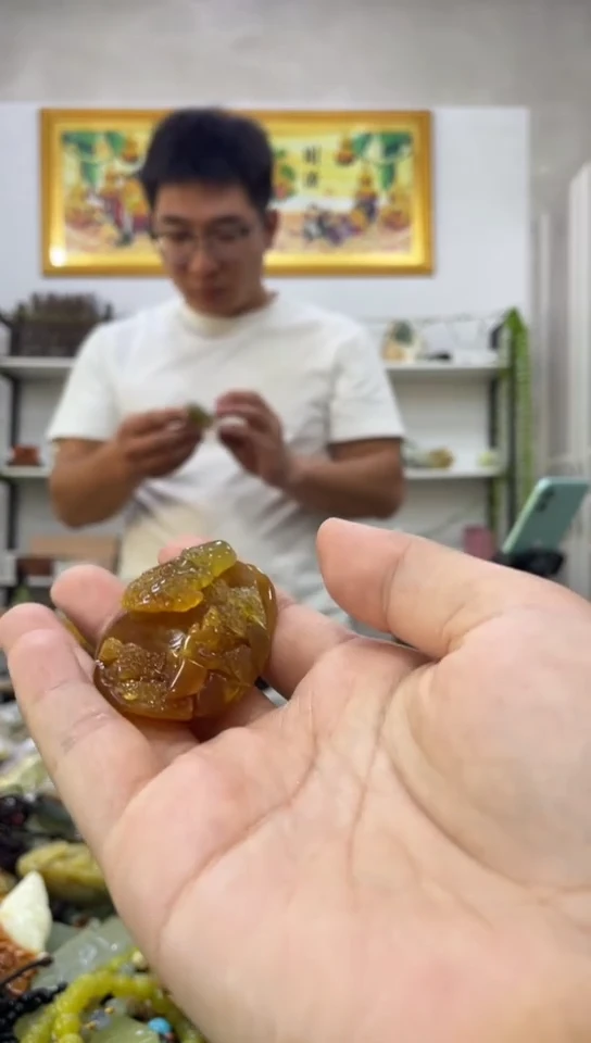 未镶嵌岫玉吊坠