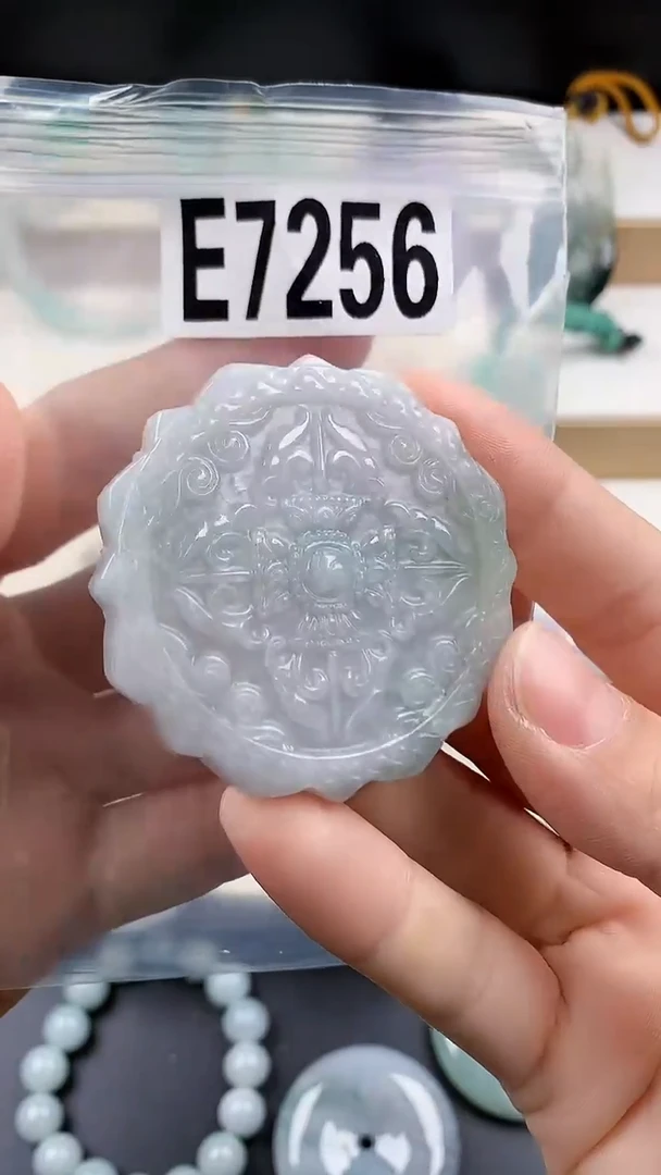 颈饰未镶嵌翡翠天然翡翠吊坠挂件